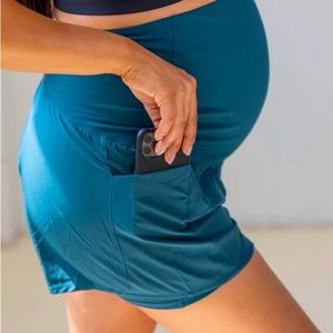 Senita Athletics pacific blue maternity shorts with pockets & belly support